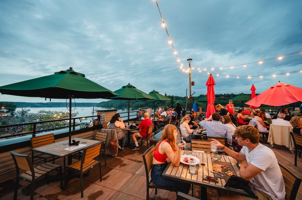 The Best Stillwater Restaurants / Romantic Places to Stay in Stillwater MN